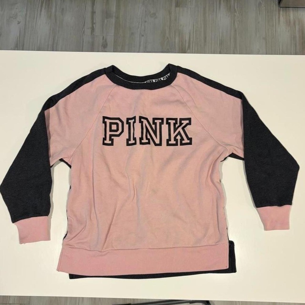VS PINK Sweatshirt